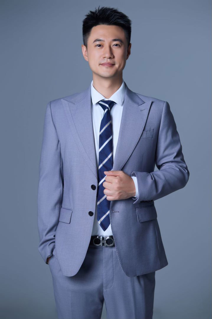 秦中宇